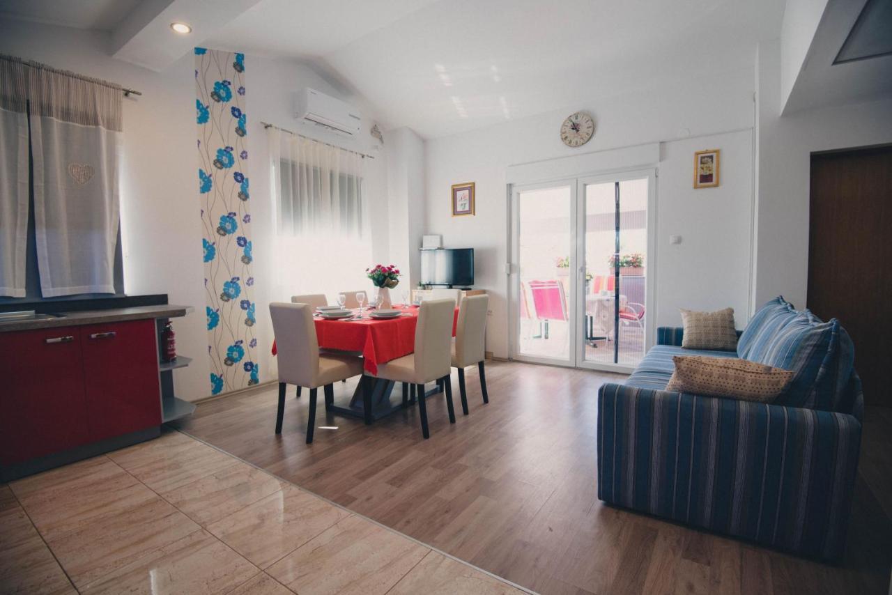 Apartments Vodice Exteriör bild